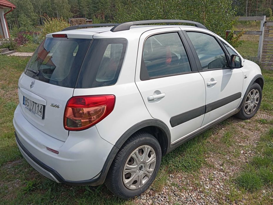 Samochód Suzuki SX4