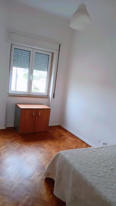 Quarto para arrendar