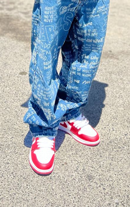 Uns sapatos em boas condições