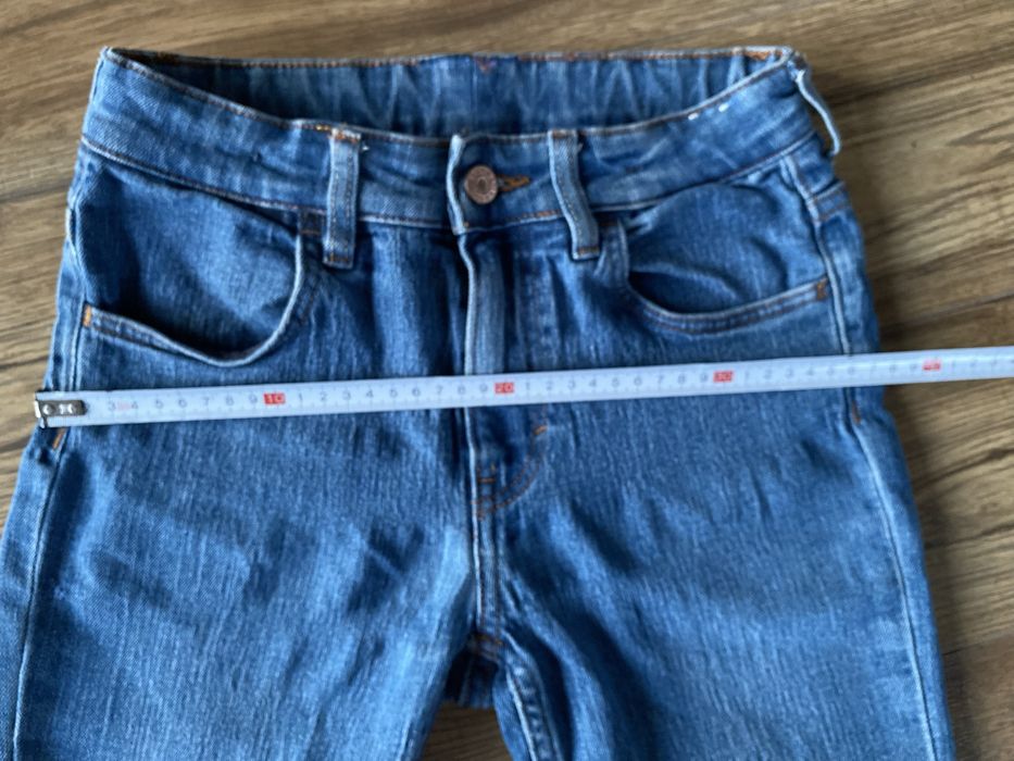 Krótkie spodenki jeansowe rozm.134 Denim