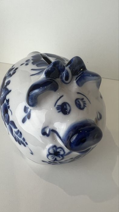 Копилка свинья.  .гжель(15на 11)