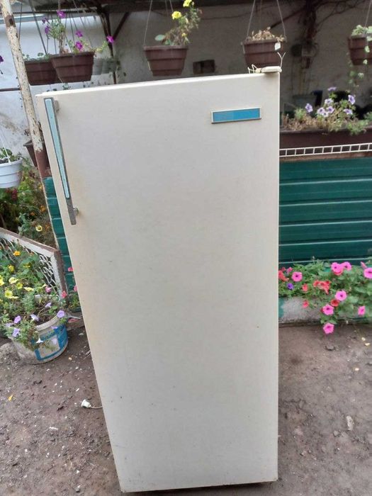 Продам Холодильник б/у