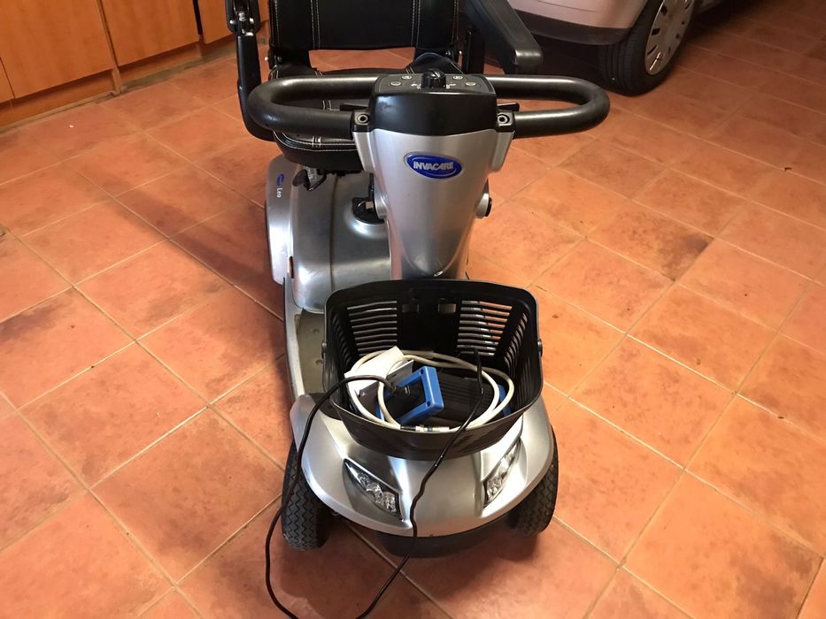 Scooter Mobilidade - Invacare Leo (Motor Avariado)