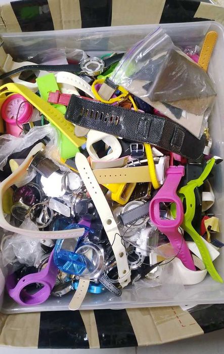 Запчасти к наручным часам, силиконовые ремешки, стекла