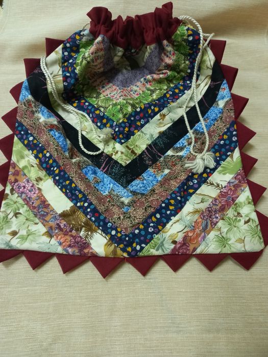 Saco em pacthwork, trabalho artesanal. Handmade