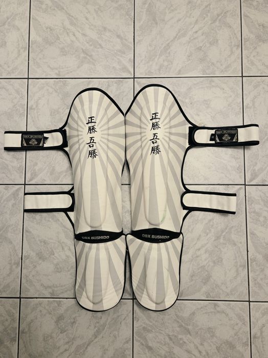 Ochraniacze na piszczele M - Japan | DBX Bushido