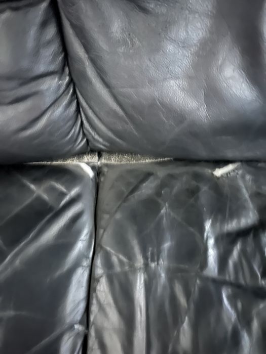 Продам шкіряний диван 3 ка