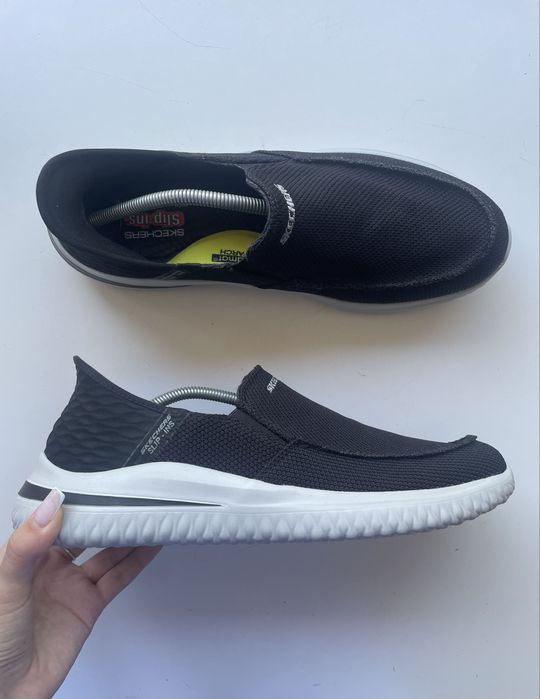 Кросівки skechers