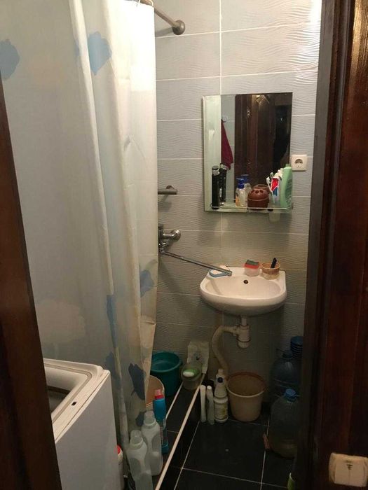 Продам 3-х кімнатну квартиру в Люботині р-н Ромашка.