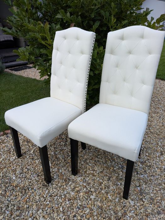 dwa krzesła pikowane chesterfield ślubna dekoracja w stylu Hampton / Riviera Maison / Modern Baroque + dowóz