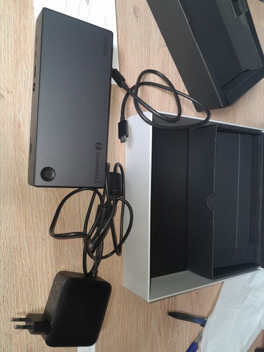 Stacja dokująca ugreen revodok max 313 13 in 1 thunderbolt 25085