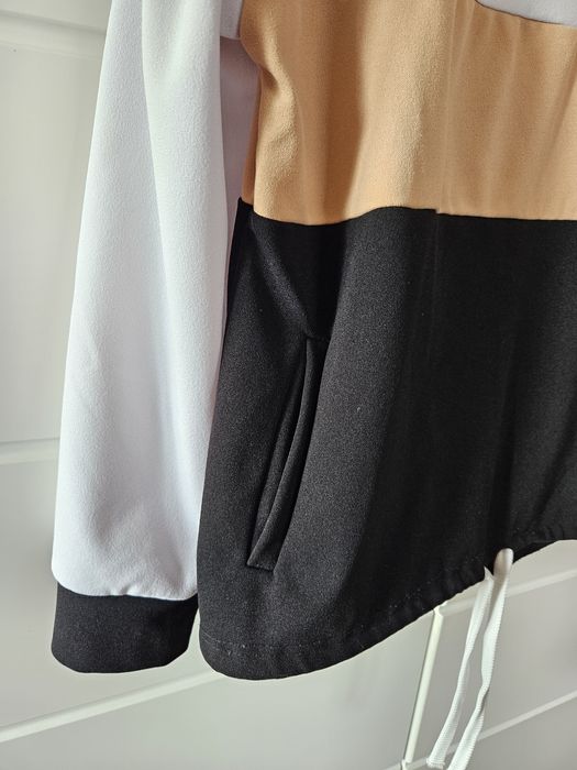 Trójkolorowa bluza Pakuten S/M z kapturem