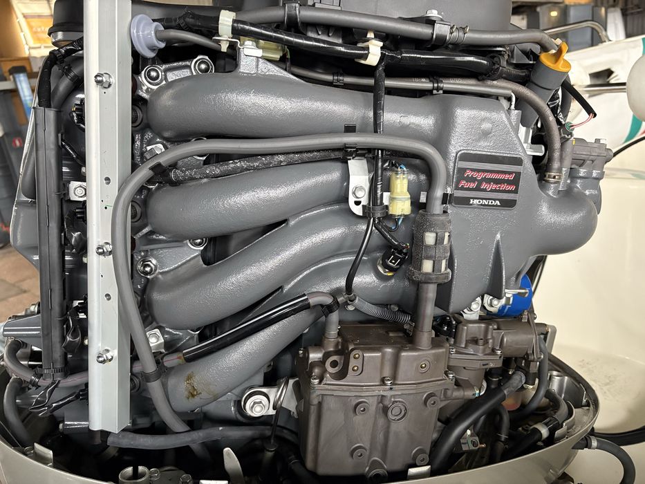 Катер, човен, Family 600, Honda 130