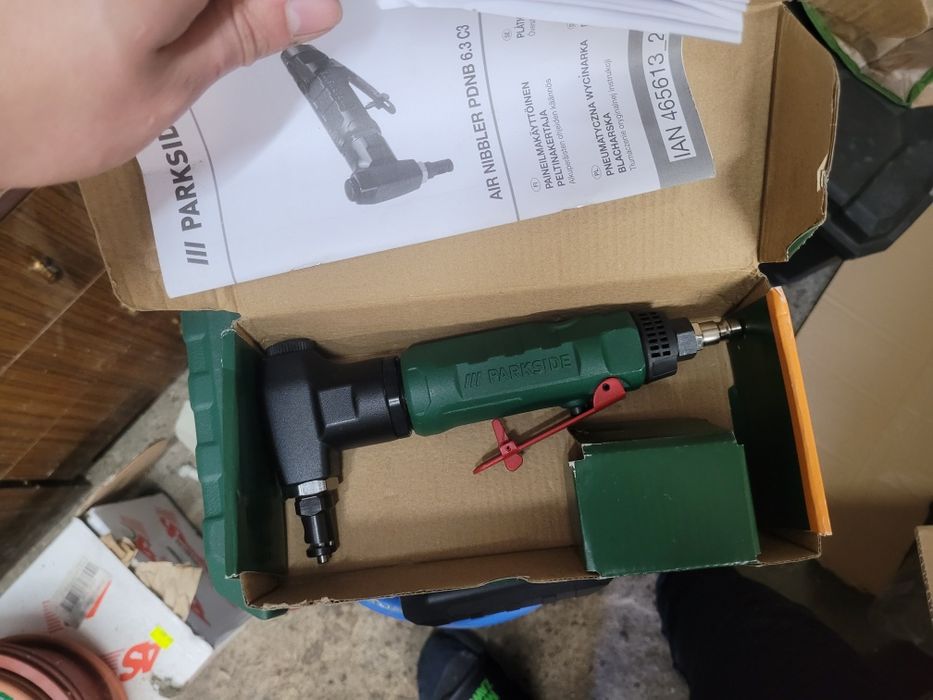 Wycinarka blacharska pneumatyczna