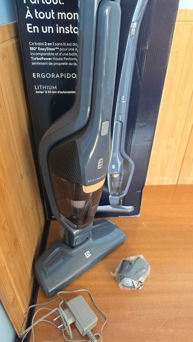 Electrolux Ergorapido EERC75DB - Odkurzacz bezprzewodowy
