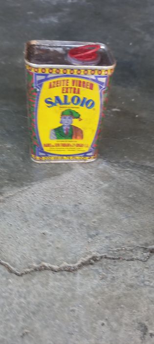 Lata antiga de azeite