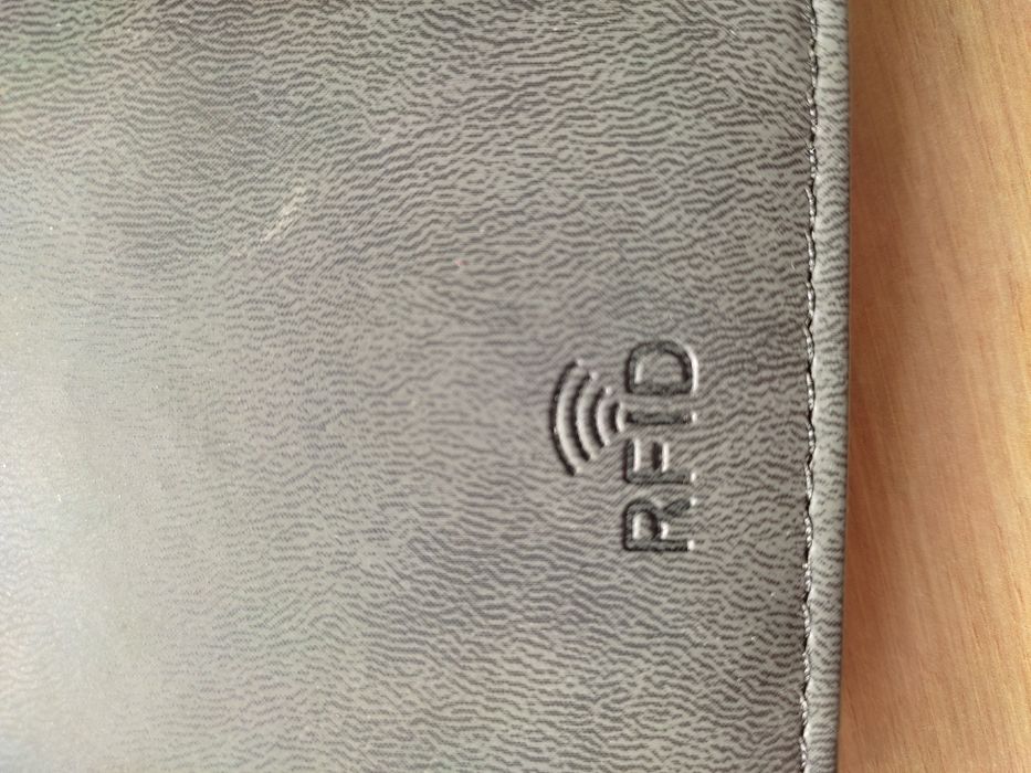 Portfel na karty RFID Nowy czarny