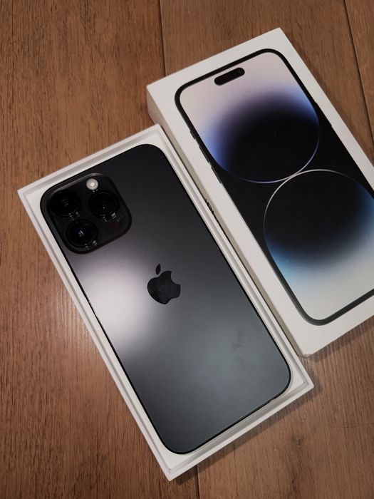 iPhone 14 Pro Max 256GB у стильному Space Black кольорі.