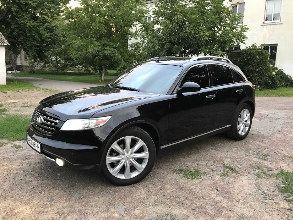 Infiniti fx-35 gaz