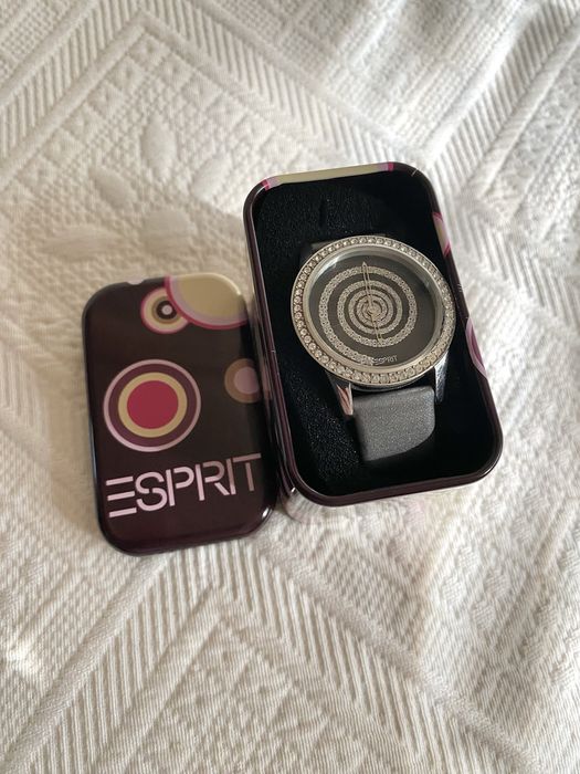 Наручний годинник Esprit