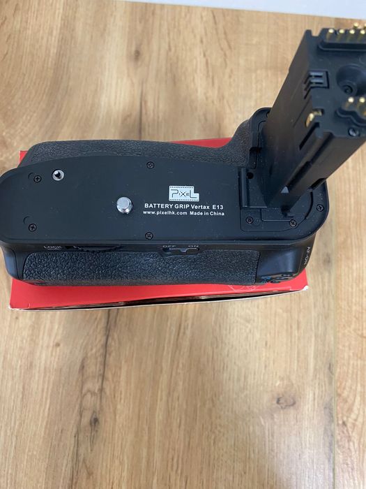 Батарейный блок (Бустер) BG Vertax E13 battery grip