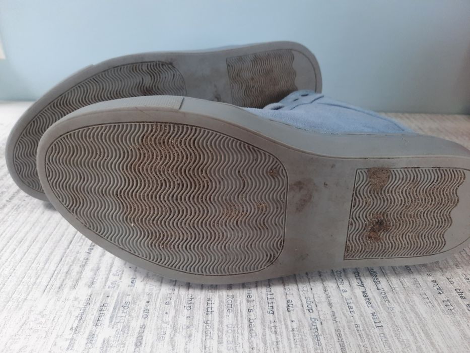 Zamszowe buty sportowe Replay