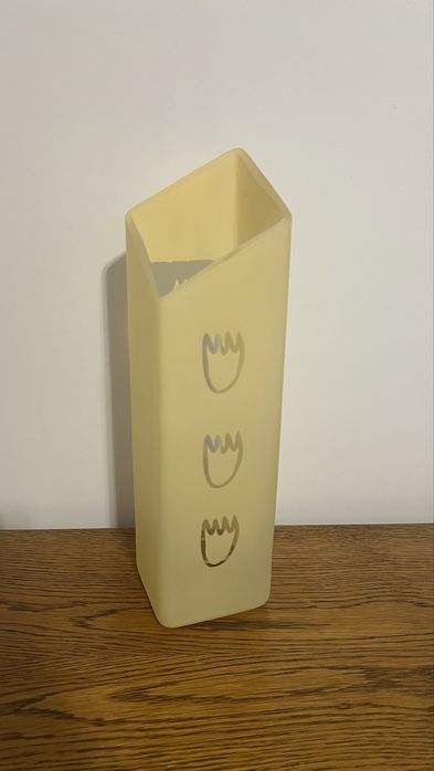 Flakon na kwiaty matowy kremowy