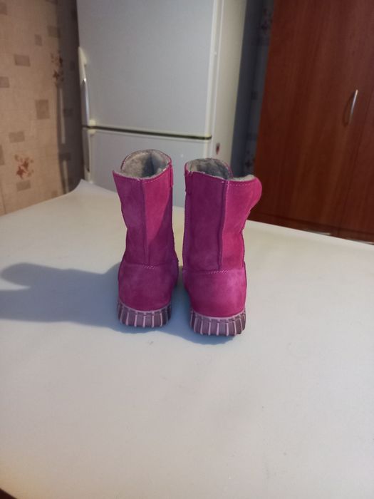 Нові уггі замшеві р.26 Bistfor