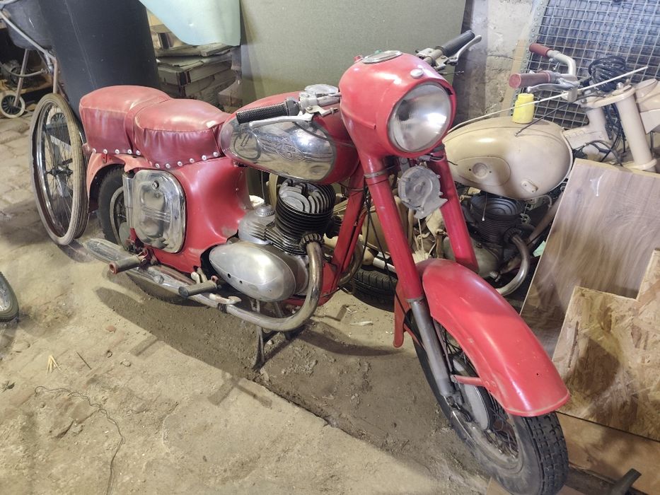 Jawa  1960 r. 353  Kiwaczka