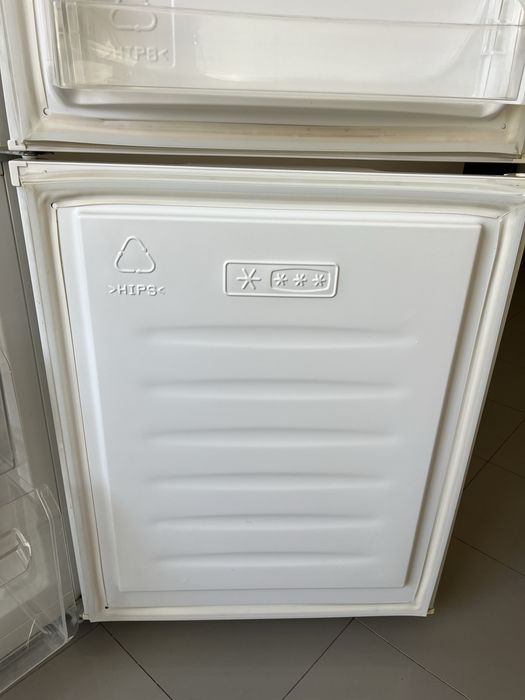 Frigorifico Combinado Becken ECO 260 A+