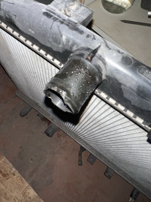 Радіатор Honda accord 8 б/у