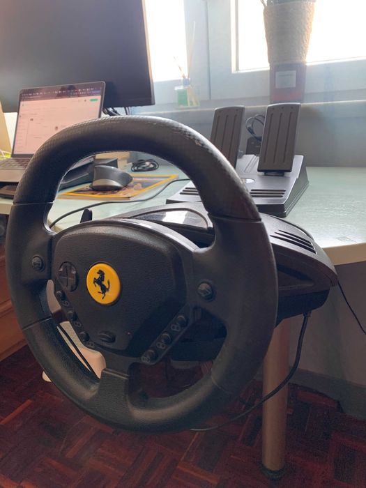 Volante Thrustmaster Enzo Ferrari RW PC