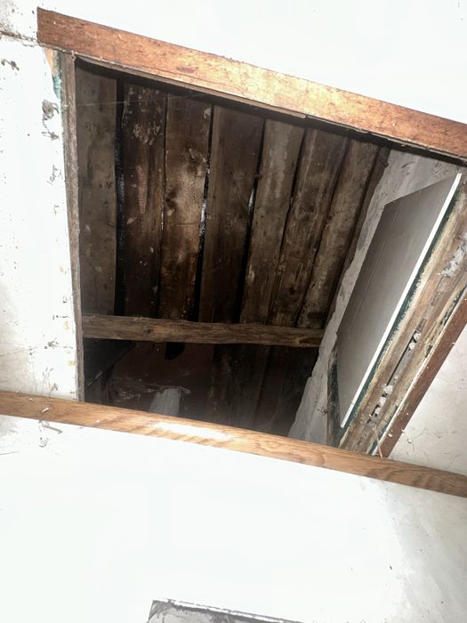 Продам 1/2 дома р-он Новые дома 1 мин Коммунальный рынок , газ, вода, центральная канализация