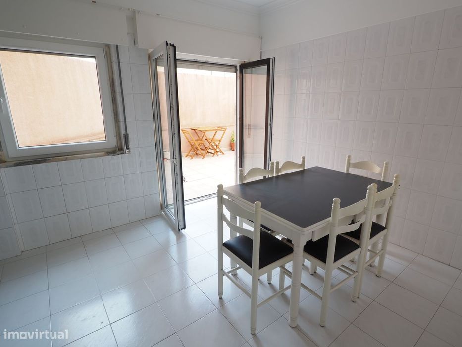 Apartamento T3 com terraço - Idanha