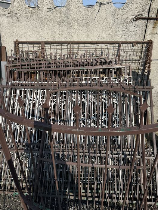 Забор з металу секції