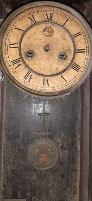 Антикварний маятниковий годинник кінця XIX — початку XX ст.