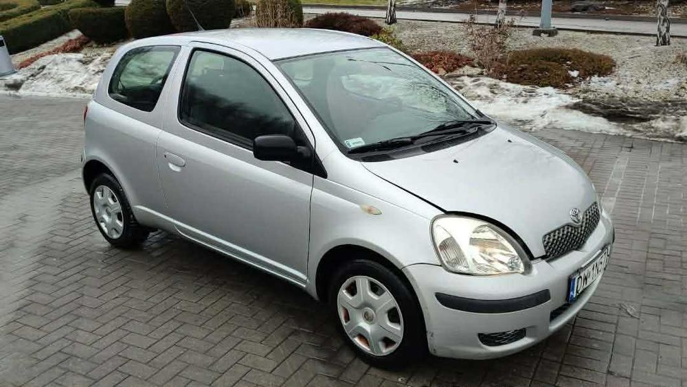 Toyota Yaris 1.0// 2003r.// Długo opłaty