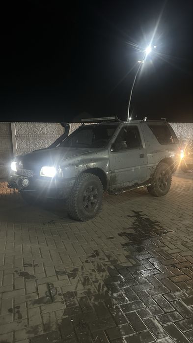 Opel Frontera 2.0 бензин