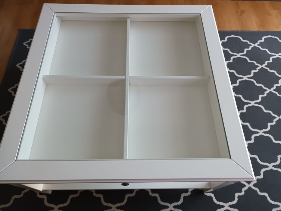 Mesa de centro branca Liatorp