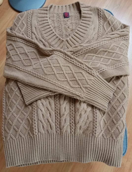 Sweter z wełną i kaszmirem  Stefanel , jakość premium (S)  nie noszony