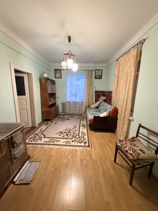 Продаж будинку в селі Годовиця 15 соток землі