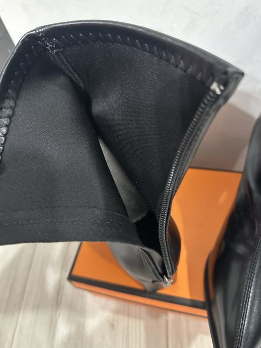 Ботильйони з гострим носом, на каблуку