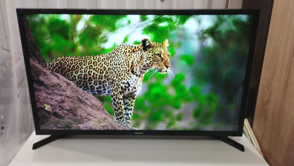 Телевізор smart Samsung ue32t5300