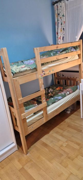 Sprzedam łóżko piętrowe