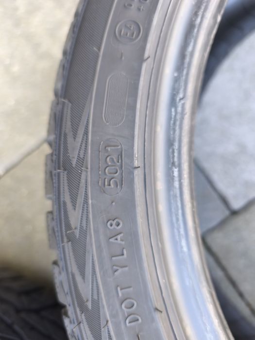 Opony zimowe 2 szt. Nokian WRD4 195/45 R16
