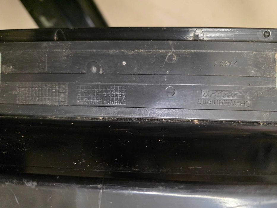 Rodapé/Friso/ Soleira porta Mercedes-Benz W203