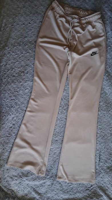 Nike dres damski zapraszam