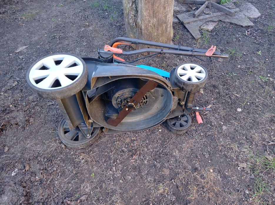 Електрична газонокосарка Gardena 42E