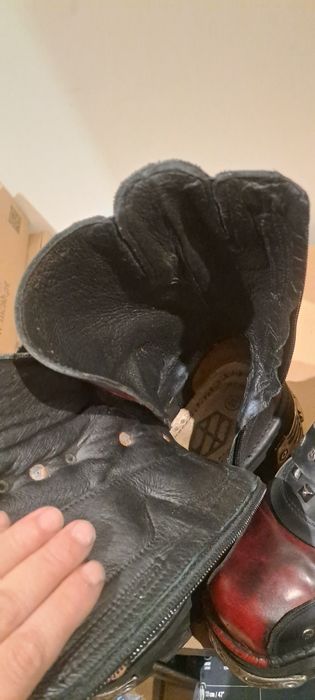 Botas new rock modelo raro pouco uso 38