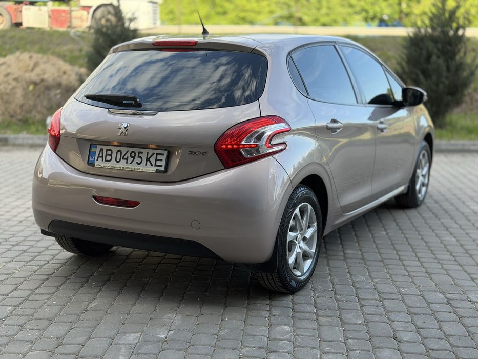 Автомобіль Peugeot 208 , 2013р, 99т пробігу